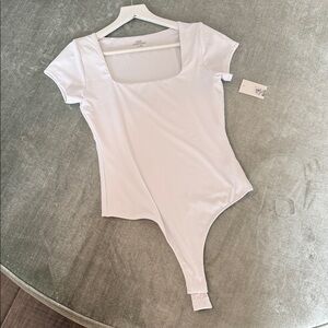 Chic White Square Neck Bodysuit size L SWS